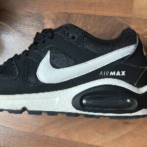 Nike AirMax woman shoes, Size 7